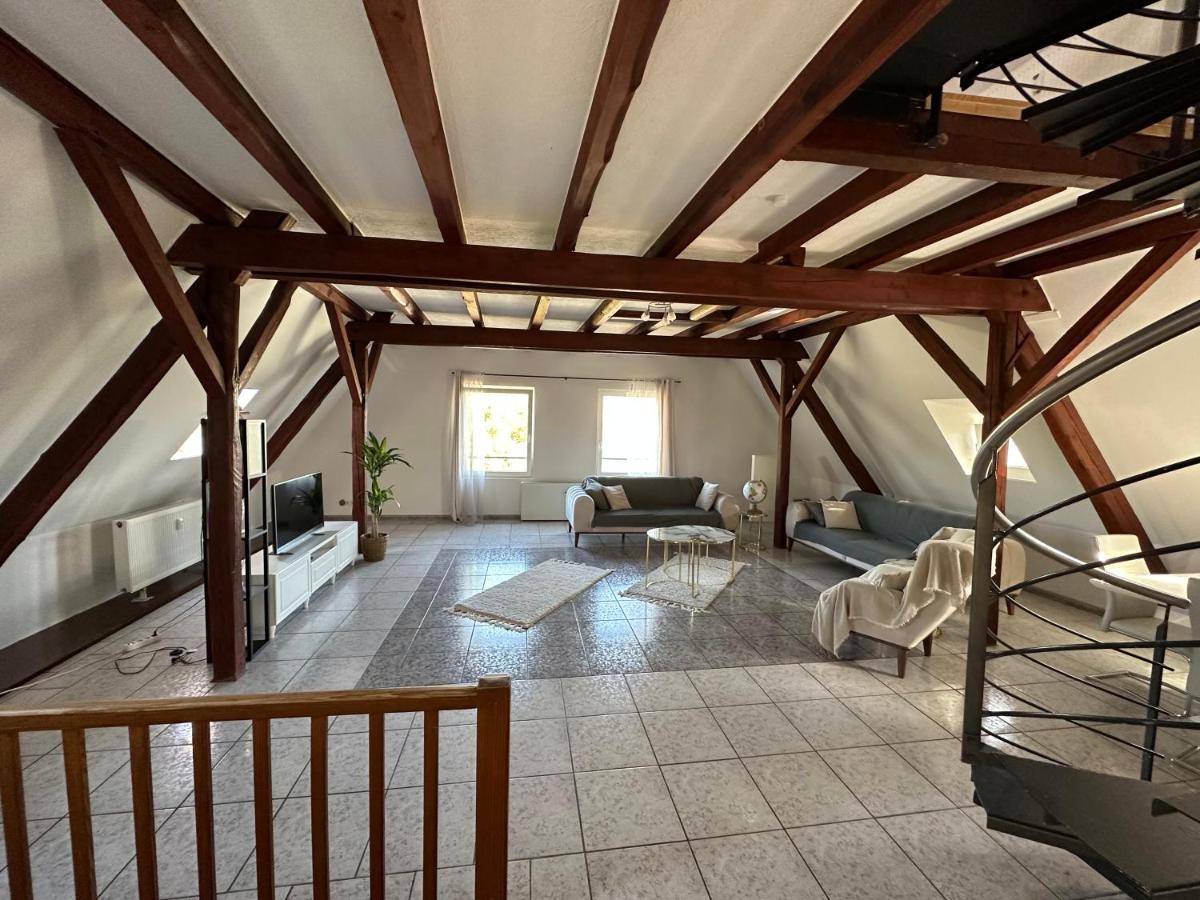 Schoene Grosse Maisonettenwohnung In Weissenthurm Εξωτερικό φωτογραφία